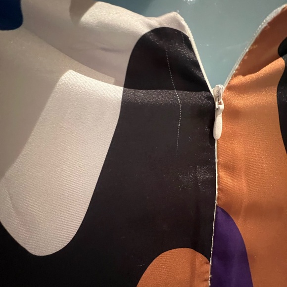 Vilagallo Kara Dress in Giglio in White | Size 44 - Picture 8 of 8